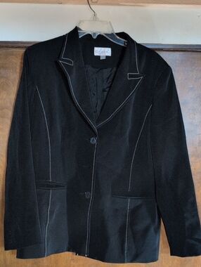 Conrad C Petite Black Women's Tailored Blazer - Contrast Stitching Size 12